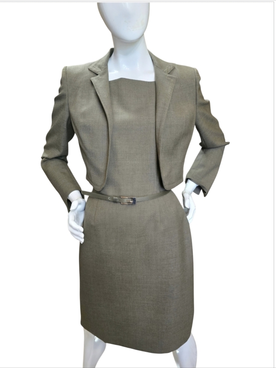 Anne Klein Dresses & Skirts - LNWOT Anne Klein Classic Two-Piece Dress Suit in Brown/Olive Green Sz 6